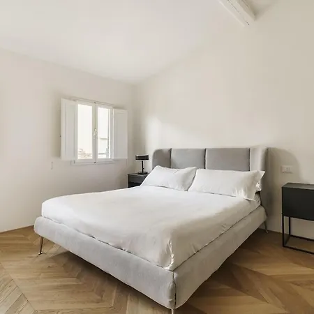 Elegant In The Heart Of *