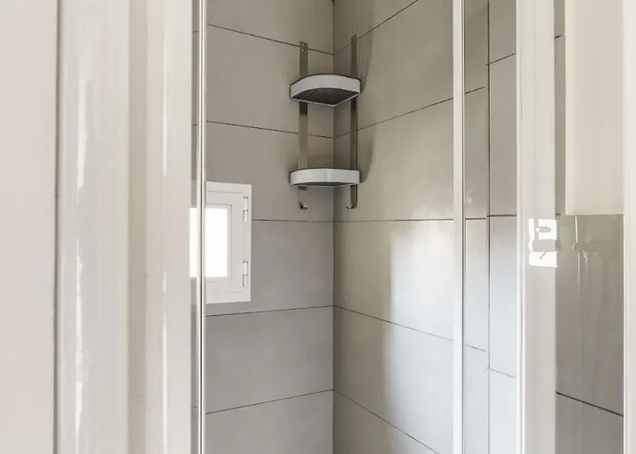 Elegant In The Heart Of *